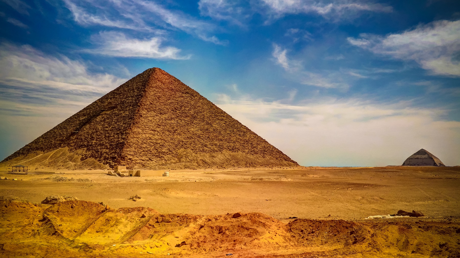 Sneferu's Red Pyramid: Ancient Egypt's Third-Largest Pyramid