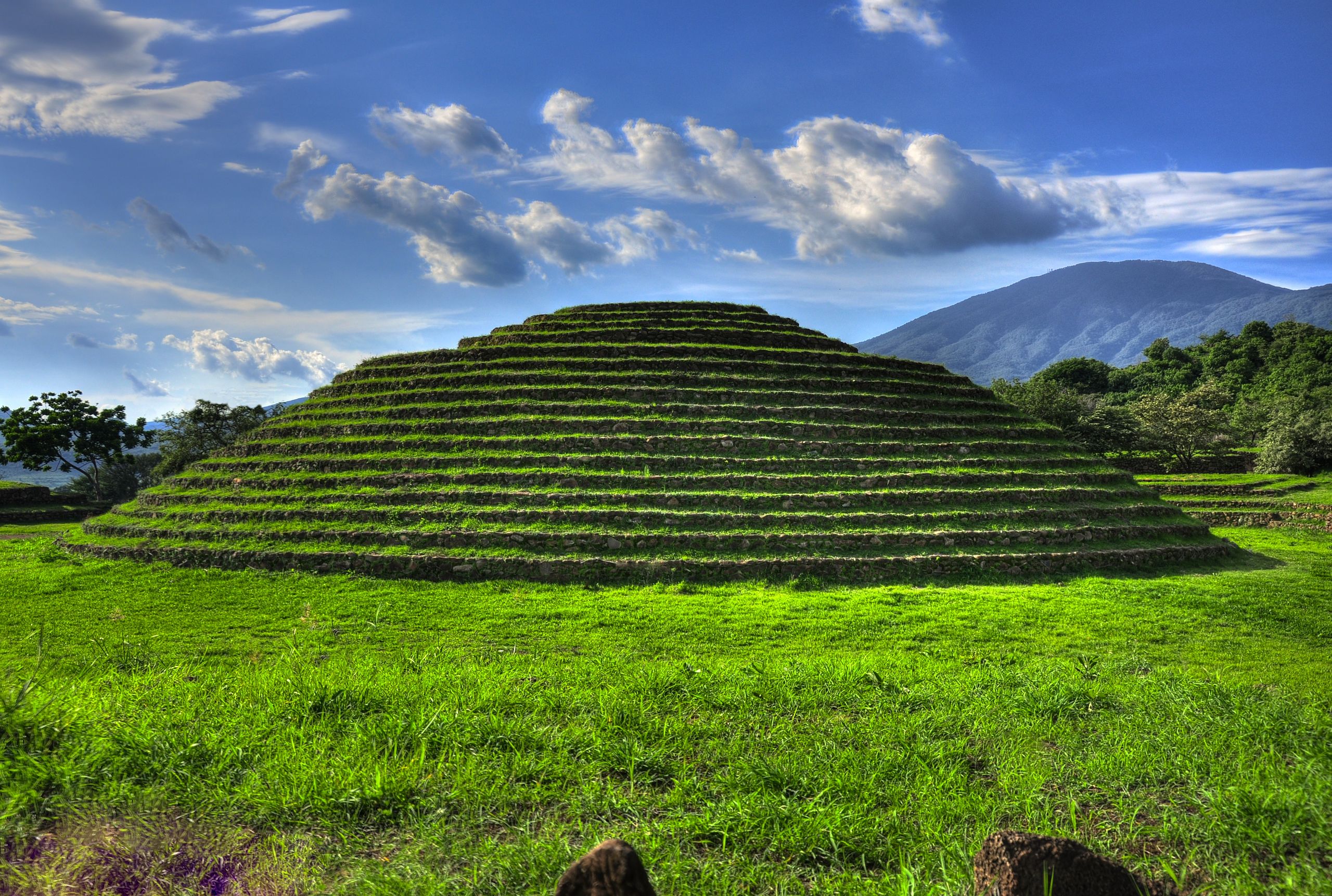 La Iguana Circular Pyramid. Wikimedia Commons.